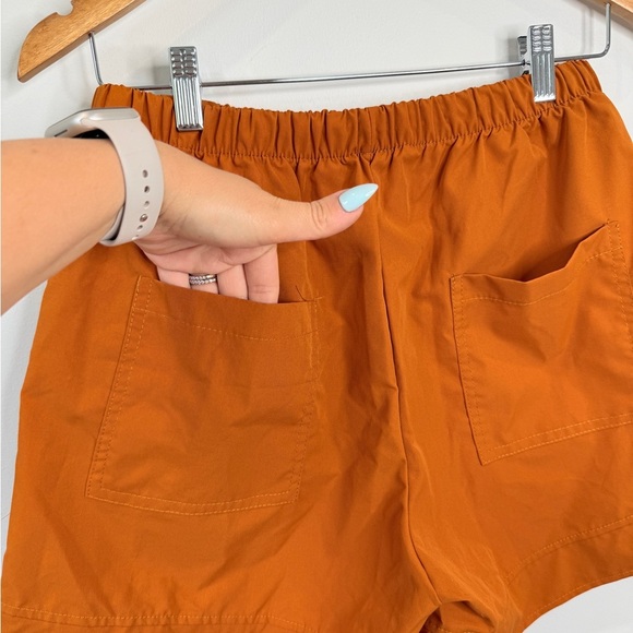 Orange High-Rise Elastic Waist Women’s Shorts with Pockets (M) - Picture 3 of 5
